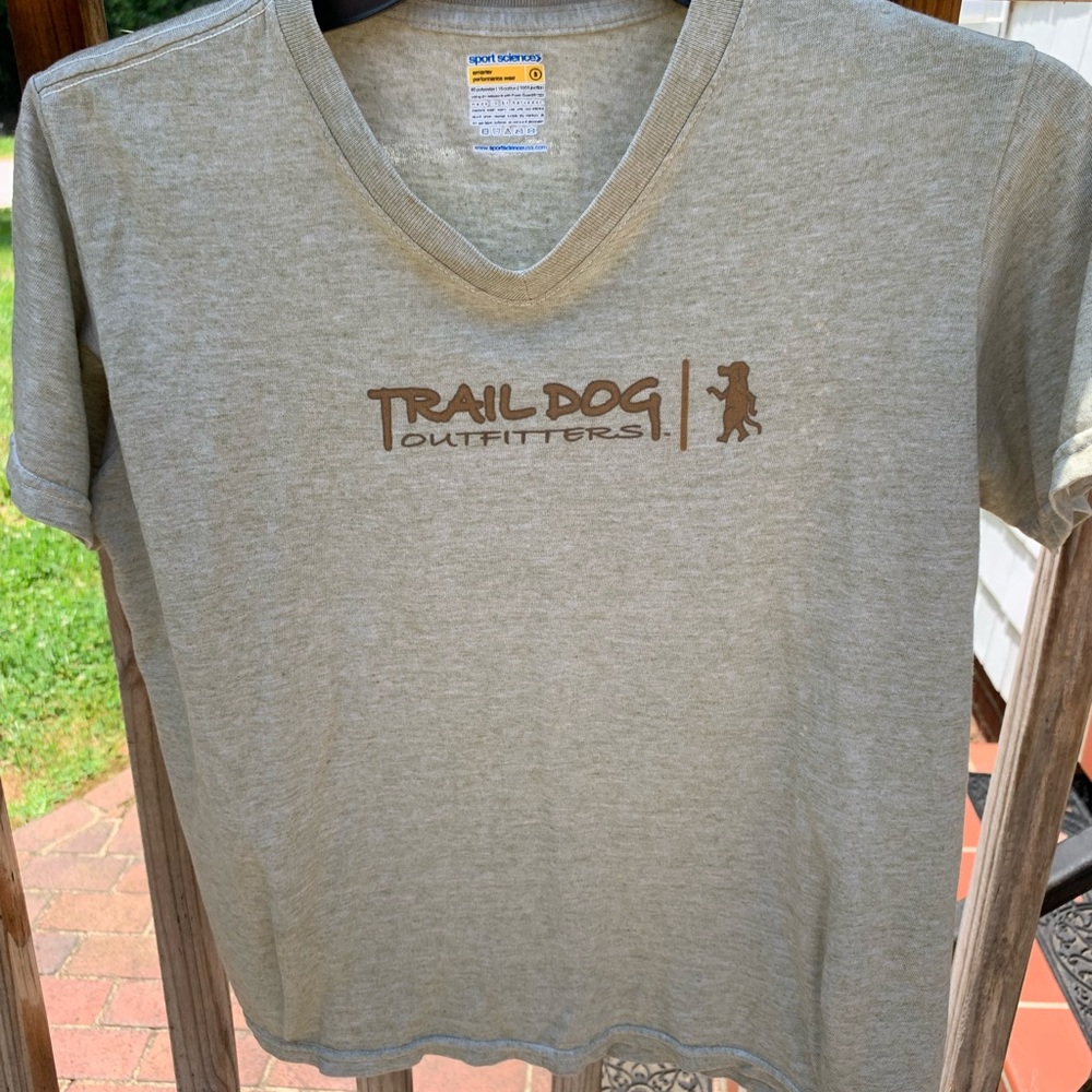 Trail Dog Outfitters shirt size small
